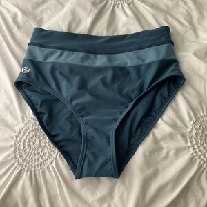 NWOT Nani Swimwear bikini bottoms